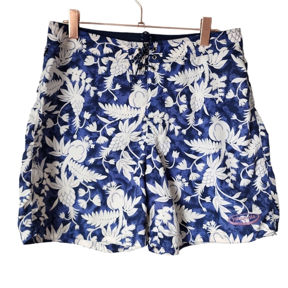 PATAGONIA x VINTAGE 1999 graphic board‎ shorts in blue white floral size 36